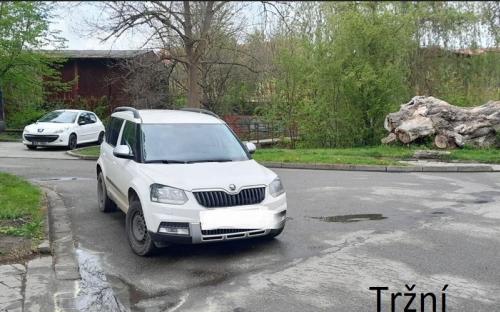 duben_parkovani_trzni.jpg