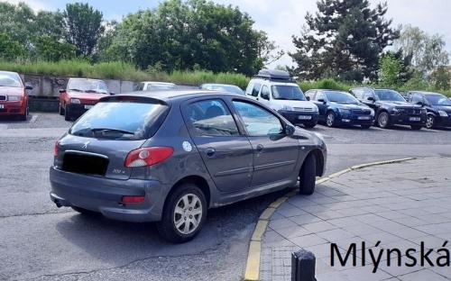 cerven_parkovani_mlynska.jpg