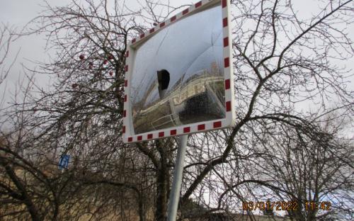 zrcadlo.jpg